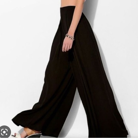 Carmen Marc Valvo Pants - Carmen Marc Valvo Wide Leg High waisted dress Pants EUC